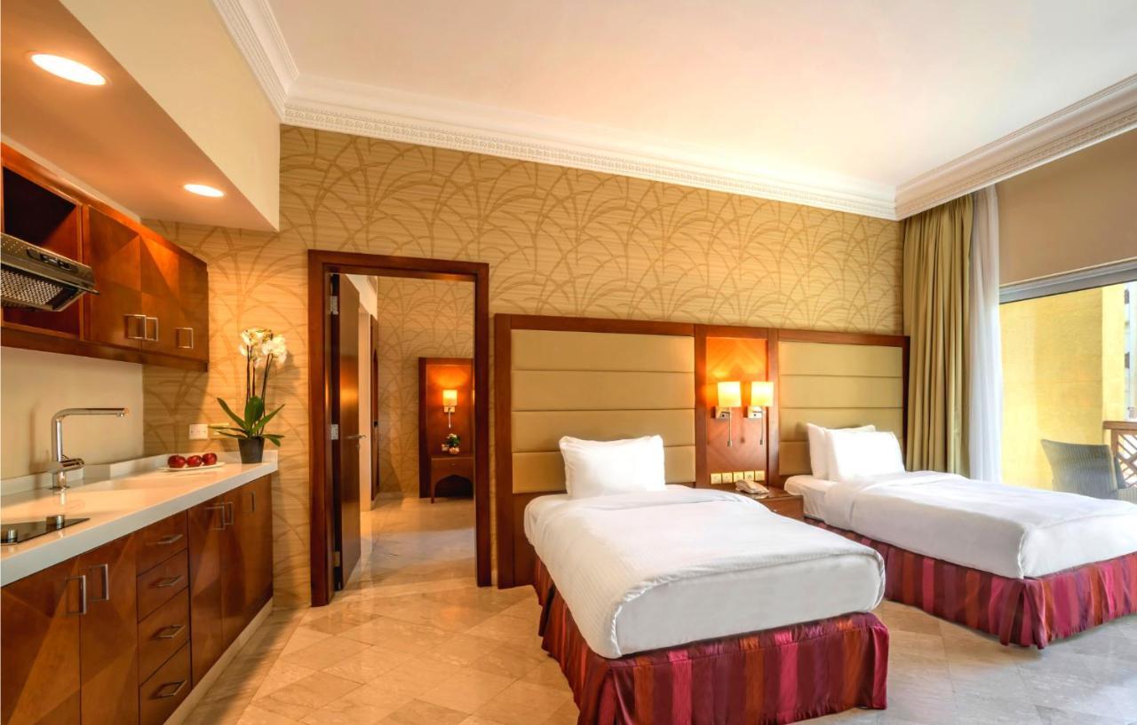 Crowne Plaza Jordan Dead Sea Resort & Spa By Ihg Sweimeh Zewnętrze zdjęcie A typical hotel room